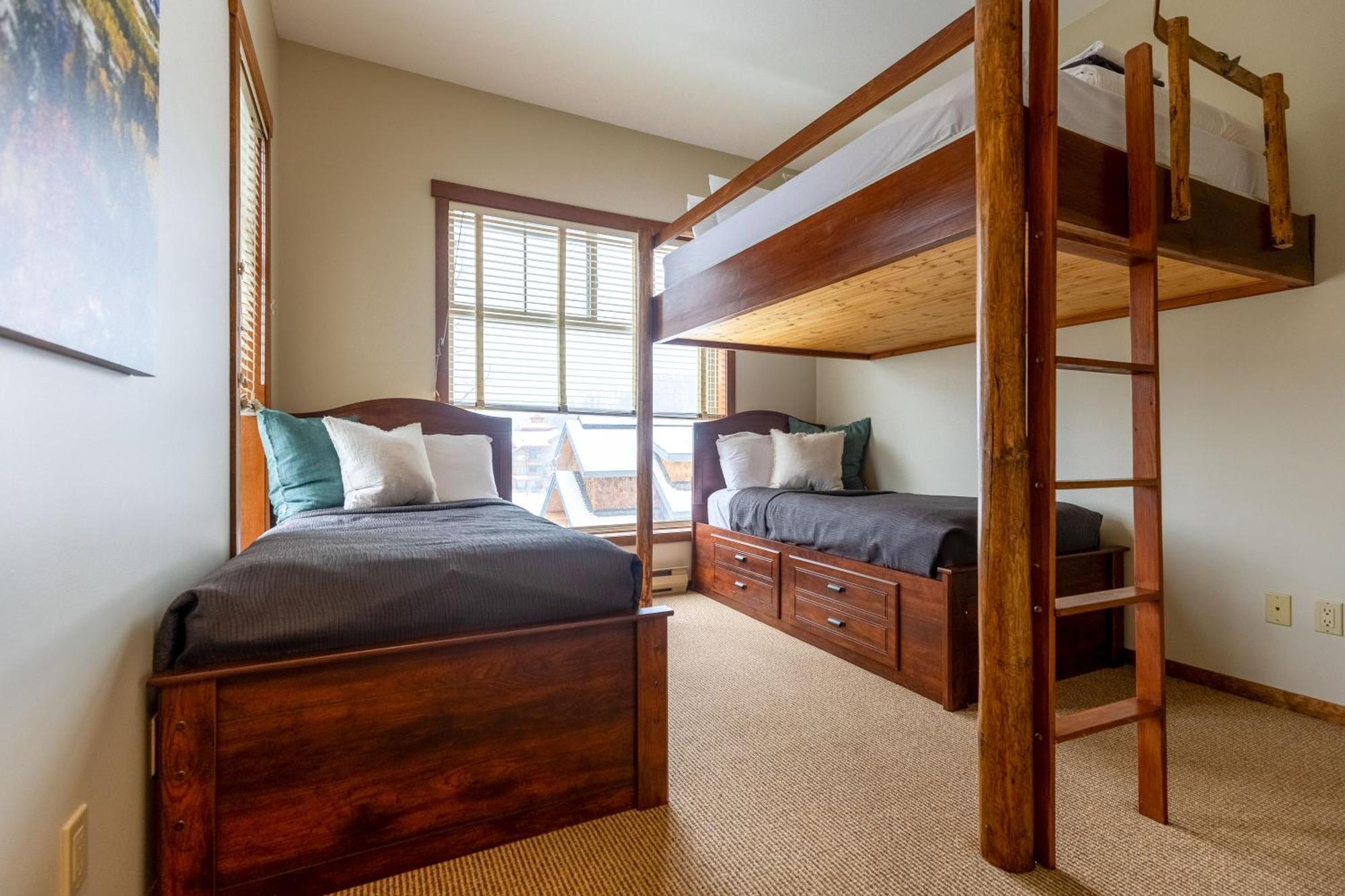 Snow Creek Lodge By Fernie Central Reservations Luaran gambar