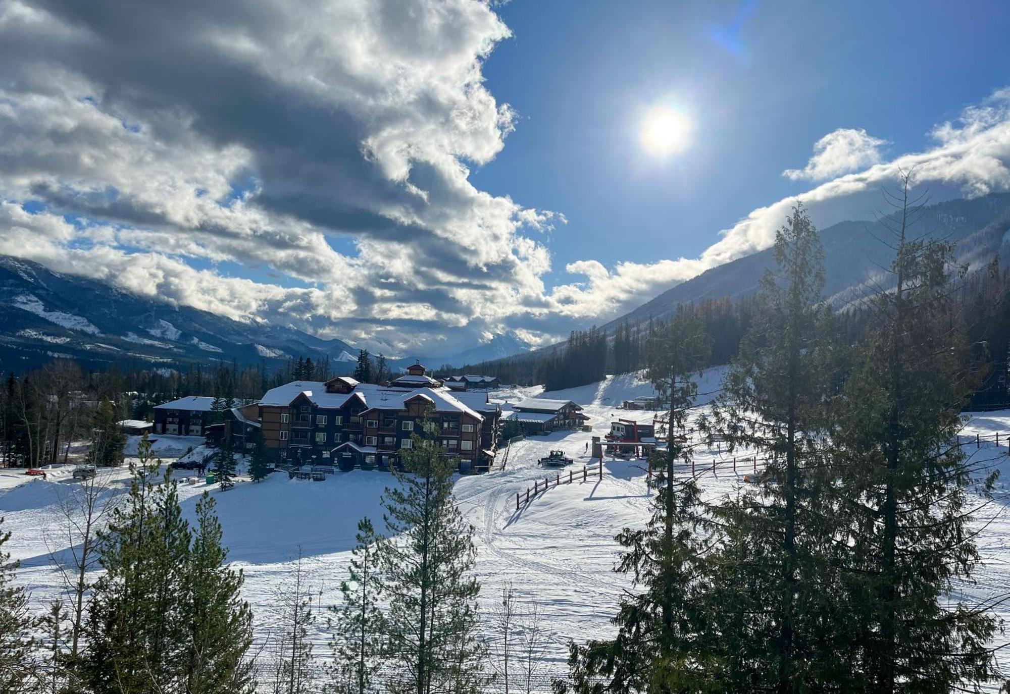 Snow Creek Lodge By Fernie Central Reservations Luaran gambar